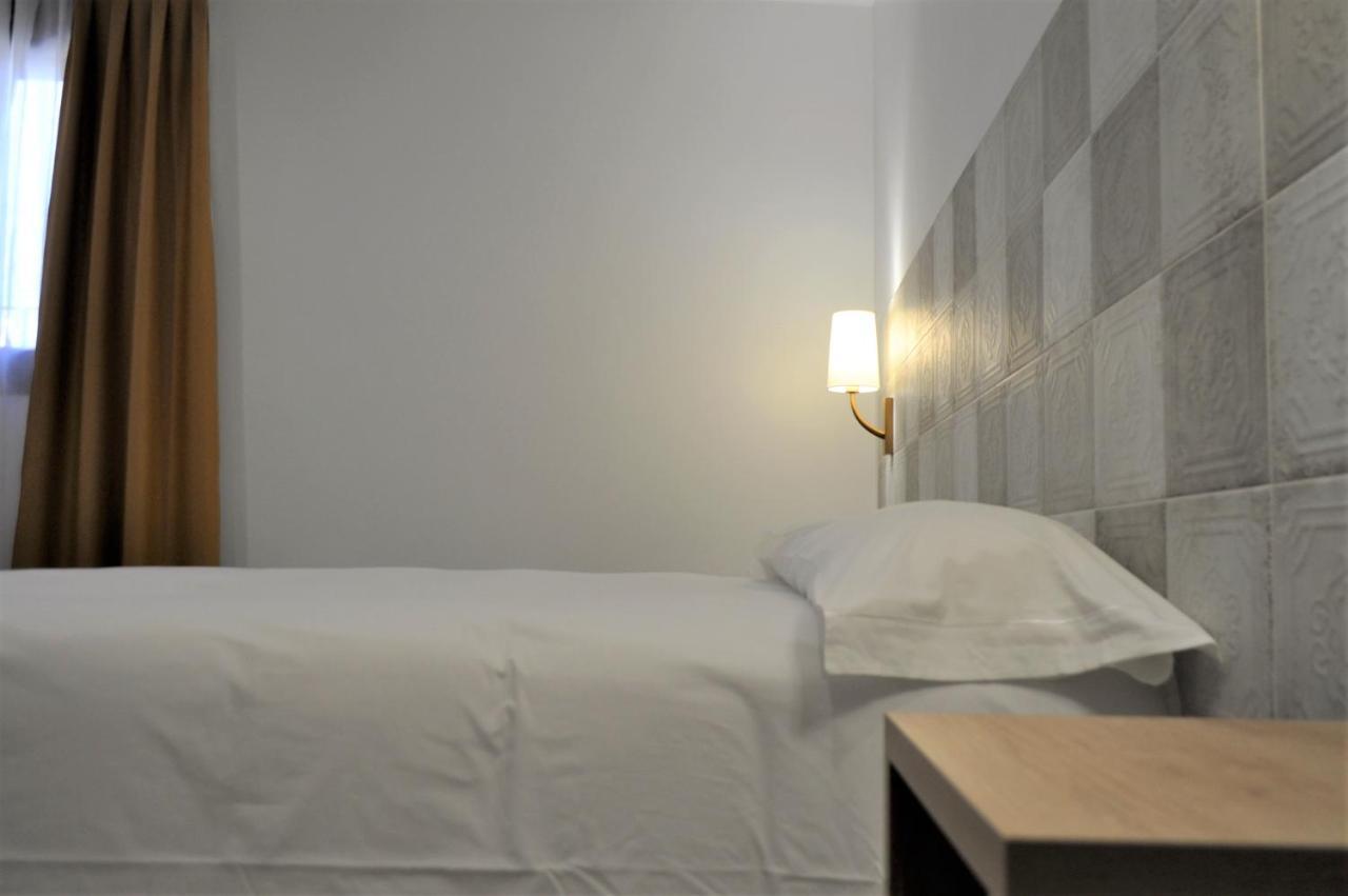 Hostal Restaurante Villa De Brihuega Eksteriør billede