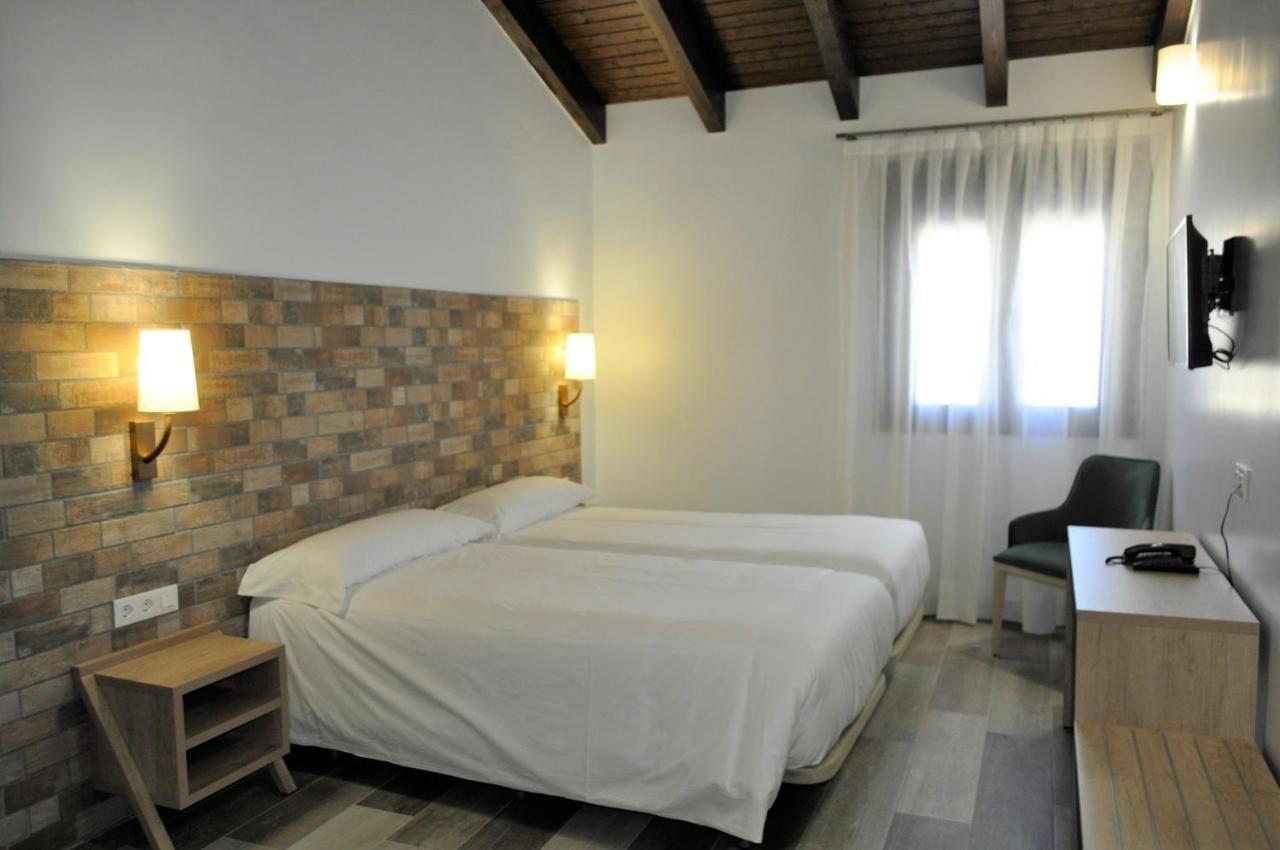 Hostal Restaurante Villa De Brihuega Eksteriør billede